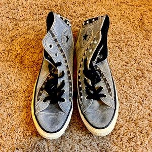 Womens converse high tops. Denim material. With added spikes, small.